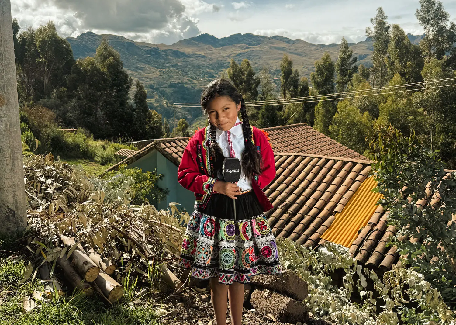 Presenter Lucero wearing traditional Cusco dress during filming. Photo: Sapiens